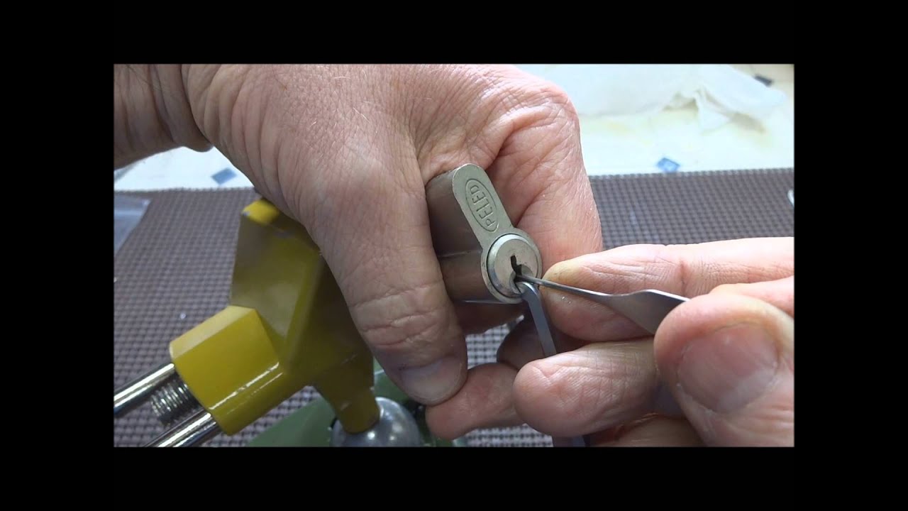 (202) Uziman's Peled Euro Cylinder Picked Open – BosnianBill's LockLab