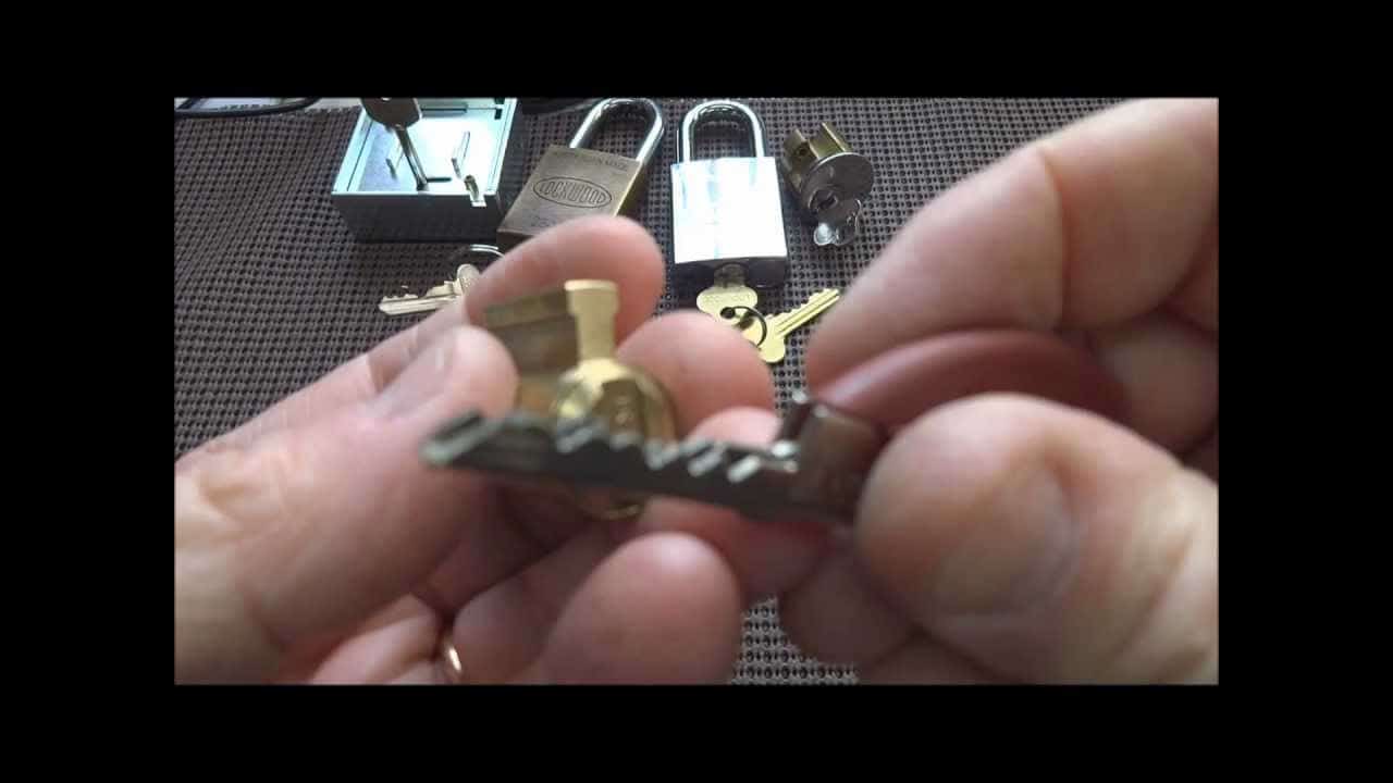 (205) Locks from Australia (Thanks S1deshowmick!!!) – BosnianBill's LockLab