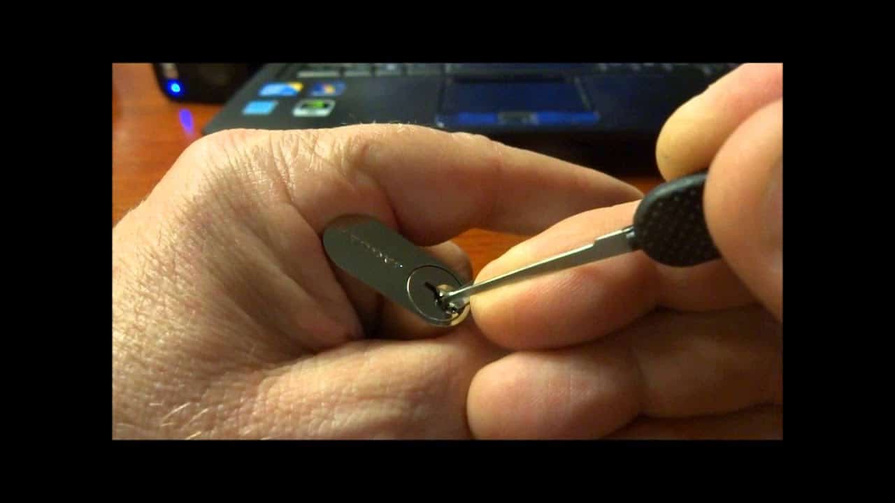(227) Jaguar Small Oval Cylinder Picked & Raked Open – BosnianBill's LockLab