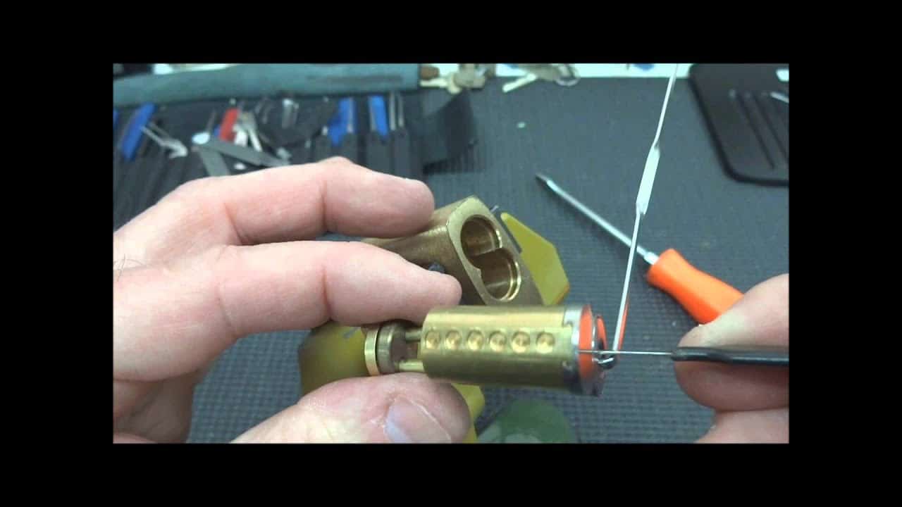 (269) How to Rake Open SFIC (Removeable Cores) – BosnianBill's LockLab
