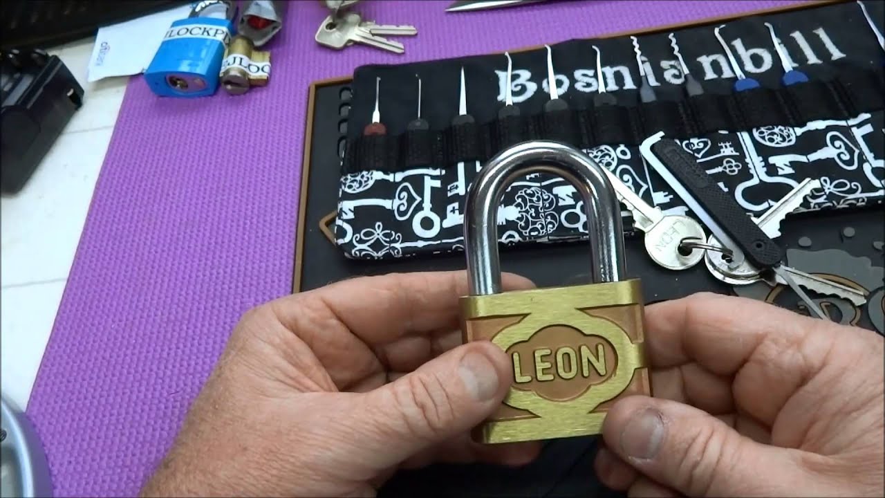 (523) Leon Padlock from Peru THRASHED – BosnianBill's LockLab