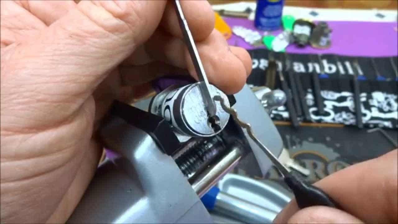 (540) Rake Open Medeco Locks? YES! – BosnianBill's LockLab