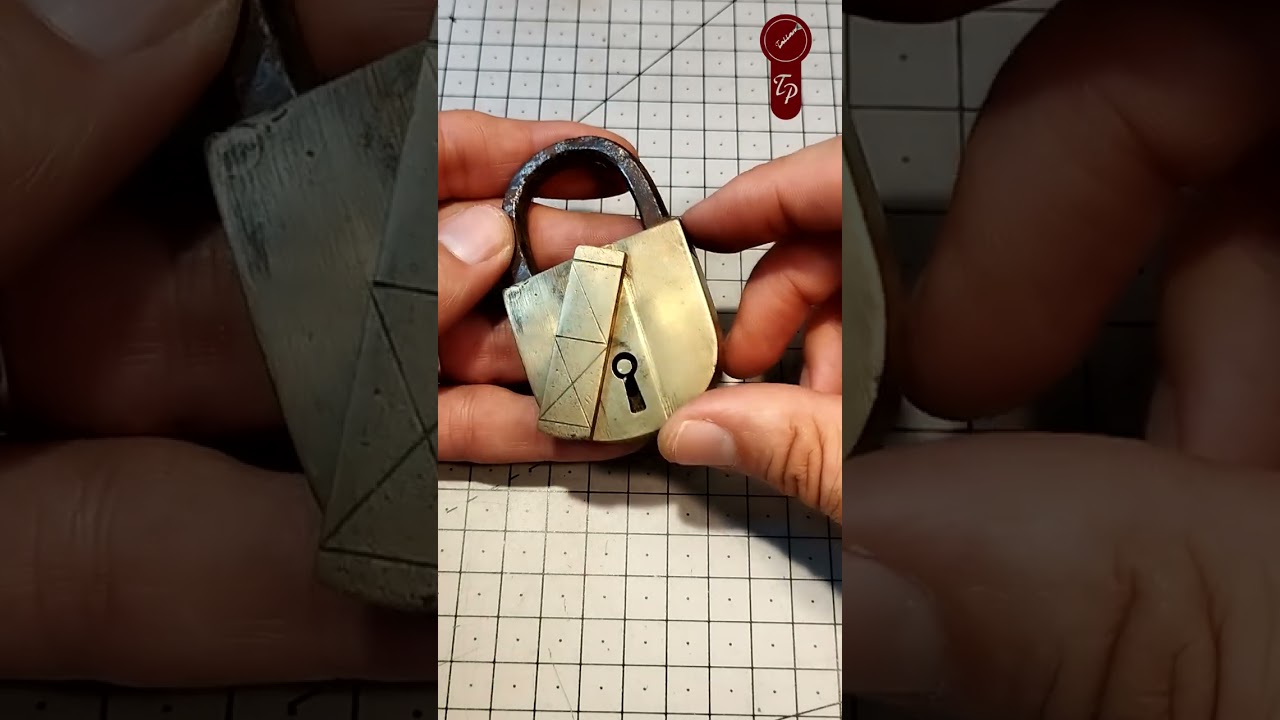 S064 ESTE ES ESPECTACULAR: CANDADO LATÓN FTH nº8 DEL AÑO 1924 #lockpicking#antiguedades #padlock