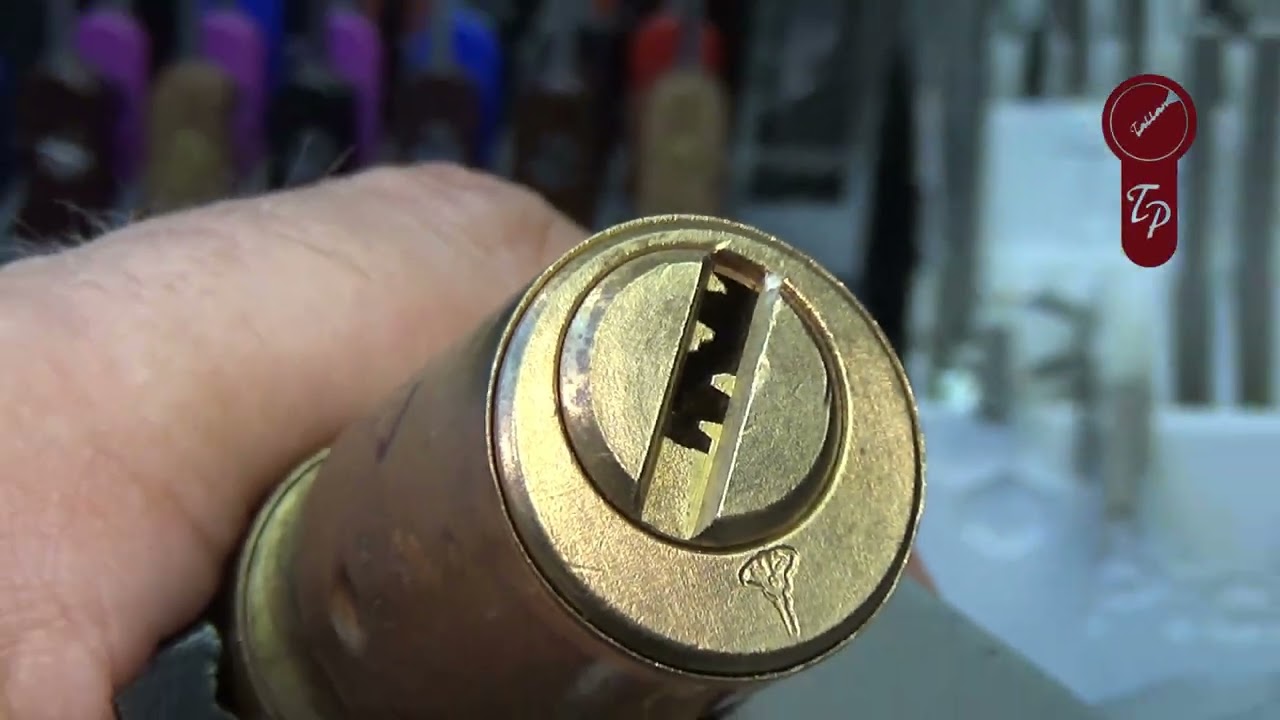1226 MULTLOCK PERFIL SUIZO DE BERNARDO GANZUADO Y DESMONTADO eng sub #lockpicking #ganzúas