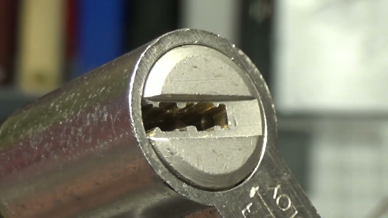 1240 CILINDRO TESA FRANKENSTEIN GANZUADO Y DESMONTADO  sub eng